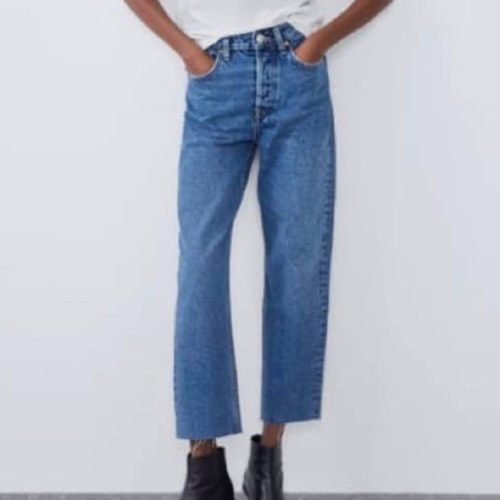 ZARA Hi-Rise Straight Jeans